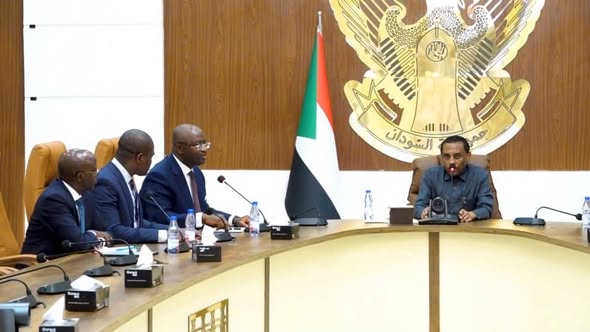 رئيس الوزراء يؤكد حرص حكومة الأمل على تعزيز آفاق التعاون مع المؤسسات المالية الإقليمية والدولية