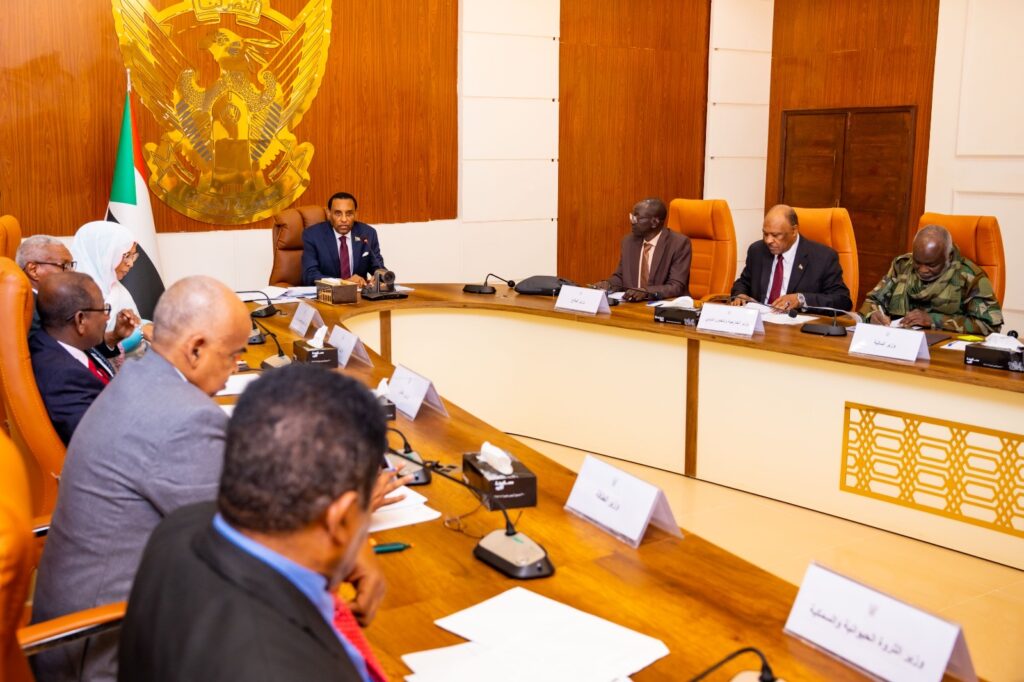 مجلس الوزراء يقف على مجمل الأوضاع بالبلاد وترتيبات العودة إلى الخرطوم