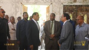 رئيس الوزراء من امام مكتبة المين بجامعة الخرطوم: ستعود جامعة الخرطوم لتحتل مكانتها المرموقة في التصنيف العالمي للجامعات