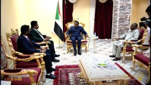 رئيس الوزراء يطلع على جهود شركة زادنا العالمية والمشروعات التى تم تنفيذها في عدد من ولايات البلاد