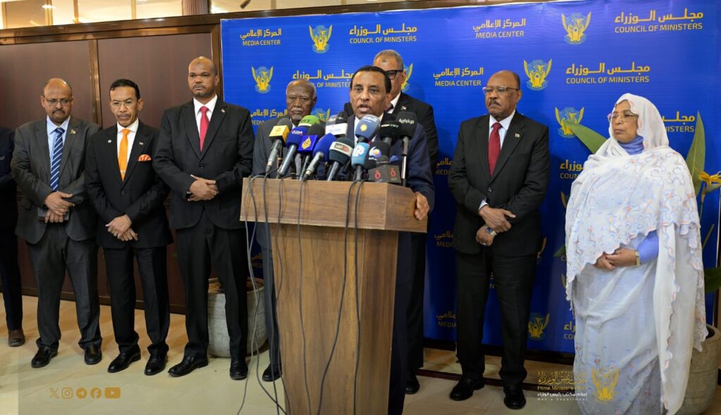 رئيس الوزراء: العودة الطوعية الاختيارية للسودانين من مصر مفتوحة على مصرعيها بكافة الطرق والوسائل الرسمية والشعبية