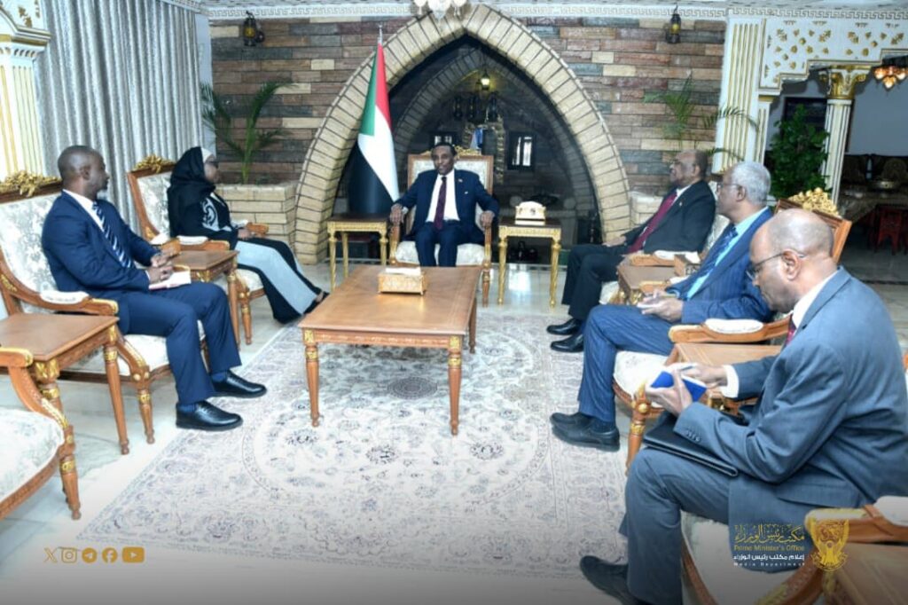 رئيس الوزراء يؤكد حرص حكومة الأمل على تطوير علاقات التعاون بين السودان وليبيريا