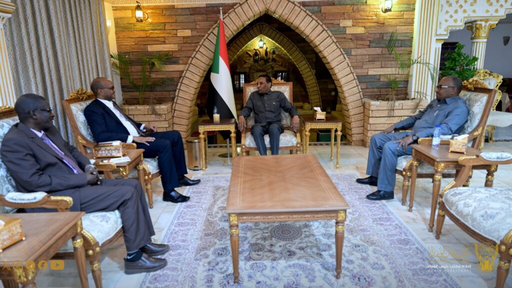 لدى لقائه وزير التعليم والتربية الوطنية..رئيس الوزراء يُصدر حزمة من القرارات والتوجيهات بشأن معلمي ومعلمات البلاد