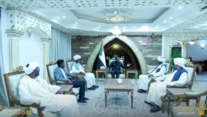 ​رئيس الوزراء يلتقي الناظر محمد الأمين ترك