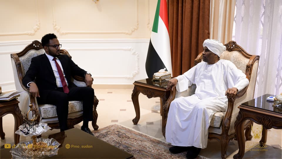رئيس الوزراء يؤكد دعمه اللامحدود لكافة مشروعات تجمع السودانيين بالخارج*