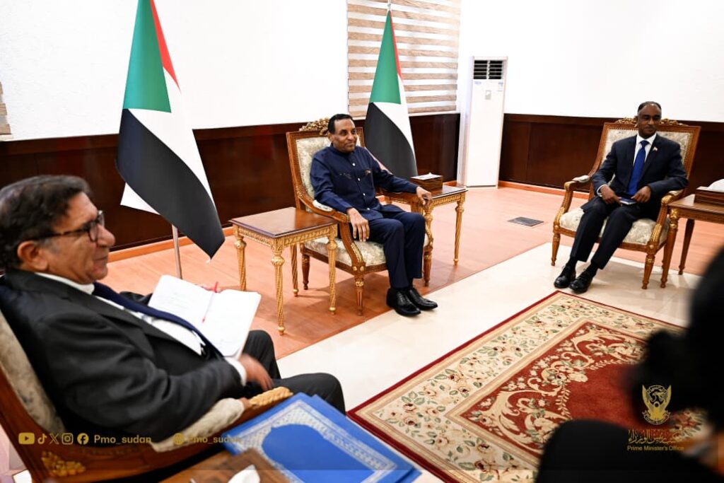 رئيس الوزراء يؤكد استعداد السودان للتعاون الكامل مع الأمم المتحدة في تعزيز مبادئ حقوق الإنسان وترقيتها بما يتسق مع سيادة البلاد